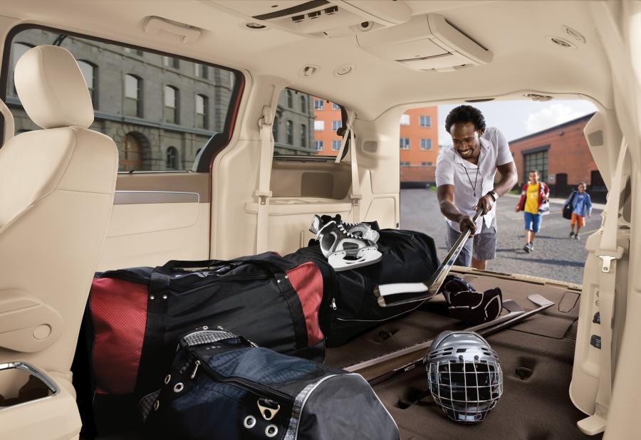  Volkswagen Routan 2009 года  (фото 38 из 80)